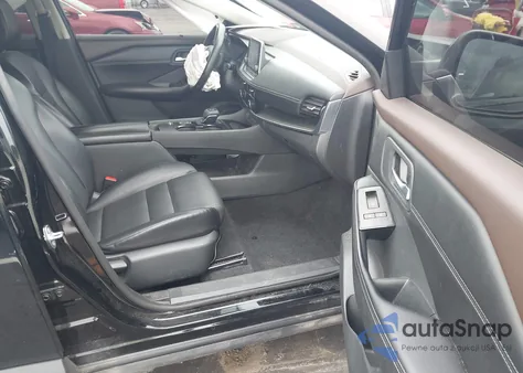 2022 Nissan Rogue Sv Fwd z USA, uszkodzony, nr VIN 5N1BT3BA4NC727165